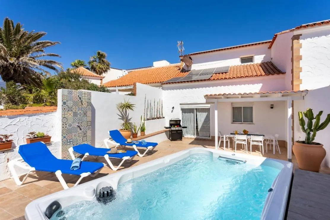 Casa Naranja - Heated Pool - Bbq - Terrace - Free Wifi - Child & Pet-Friendly - 3 Bedrooms - 6 People location