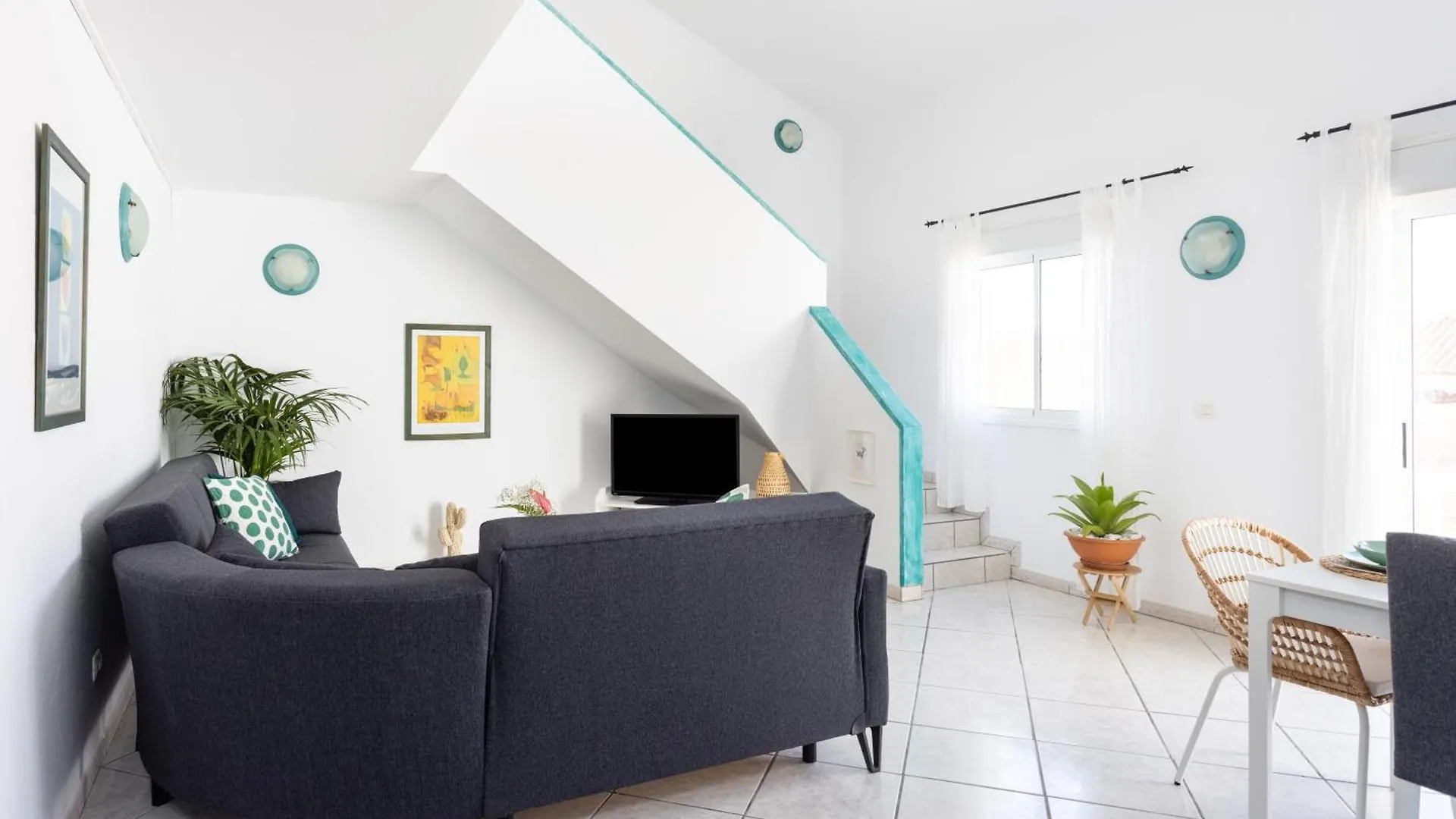 Casa Naranja - Heated Pool - Bbq - Terrace - Free Wifi - Child & Pet-Friendly - 3 Bedrooms - 6 People Poris de Abona 0*,  Hiszpania
